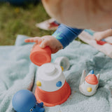 Itzy Stack & Squirt™ Bath + Water Toy